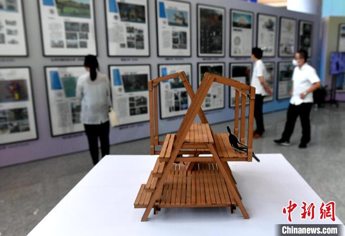 âä¸­å»ºæµ·å³¡æ¯âç¬¬ä¸å±ä¸¤å²¸å¤§å­¦çå®ä½å»ºæå¤§èµå»ºç­å­¦ä¸ä¸è®¾è®¡ä½åå±å¨ç¦å·å¼å±