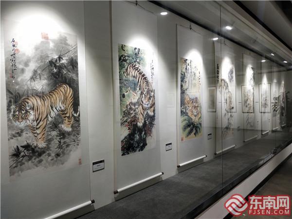 沈锡纯笔下之虎，慈怀浩气，虎虎生风。 东南网记者张立庆摄.jpg