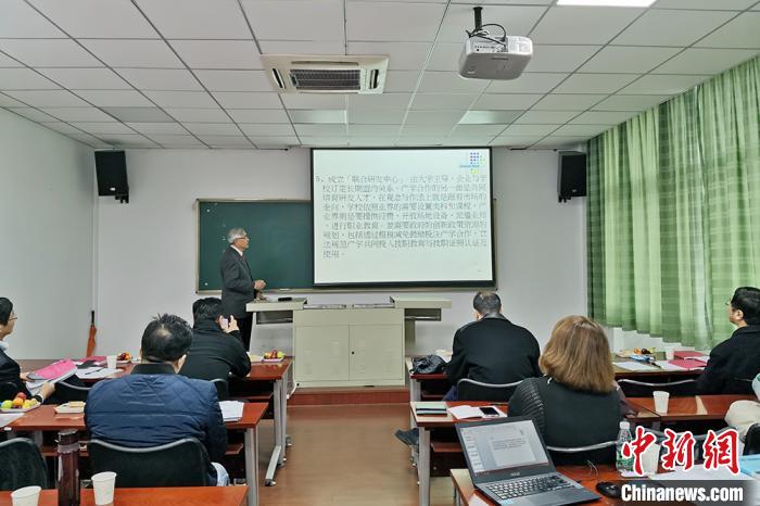 å°æ¹¾ä¸æ¬ææå¨é½æ±å­¦åâåå£«æ¢¦â