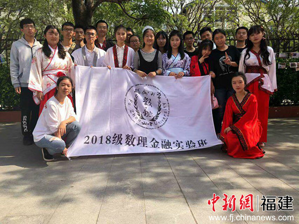 cbc35c54bd8f12cf045175b94ca421c4.jpg