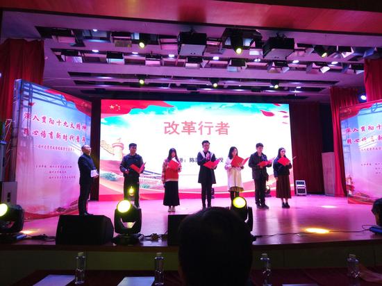 ebaf18abdb34c1502fd3fdc66036700c.jpg