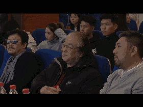 58f3aa63b46e5477bf2e3d0babe7f063.gif