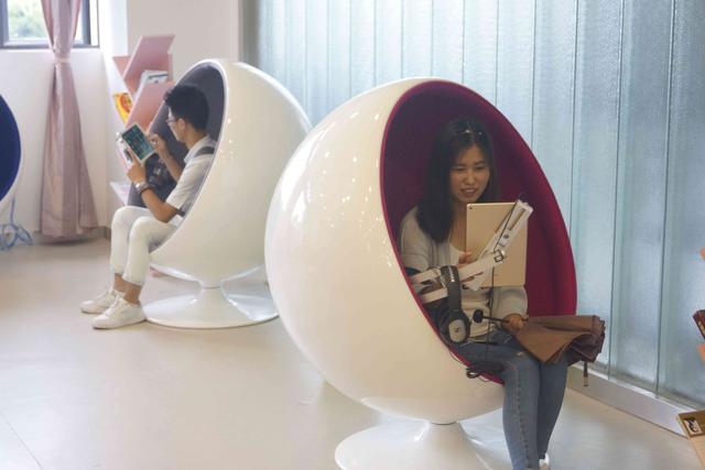 福州大学图书馆举办创意空间揭牌仪式