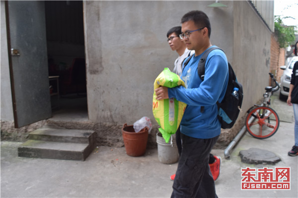 24ecc2a8cd904bc4ce906274cab63acf.jpg