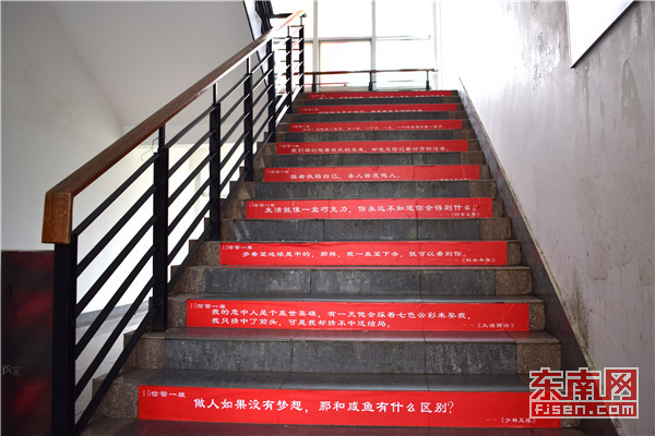 45b3af1a283a5e5948beadb90afde399.jpg