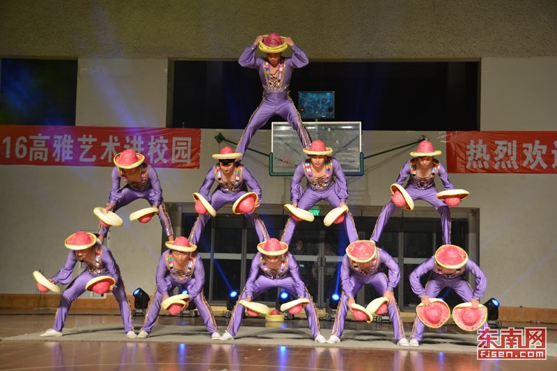 d8208f6c8470b3987cdcc9bfd61b1922.jpg