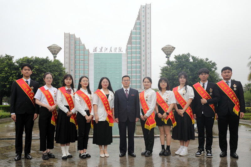 bc2044d073031ce4e9eda8fb7aabdb55.jpg