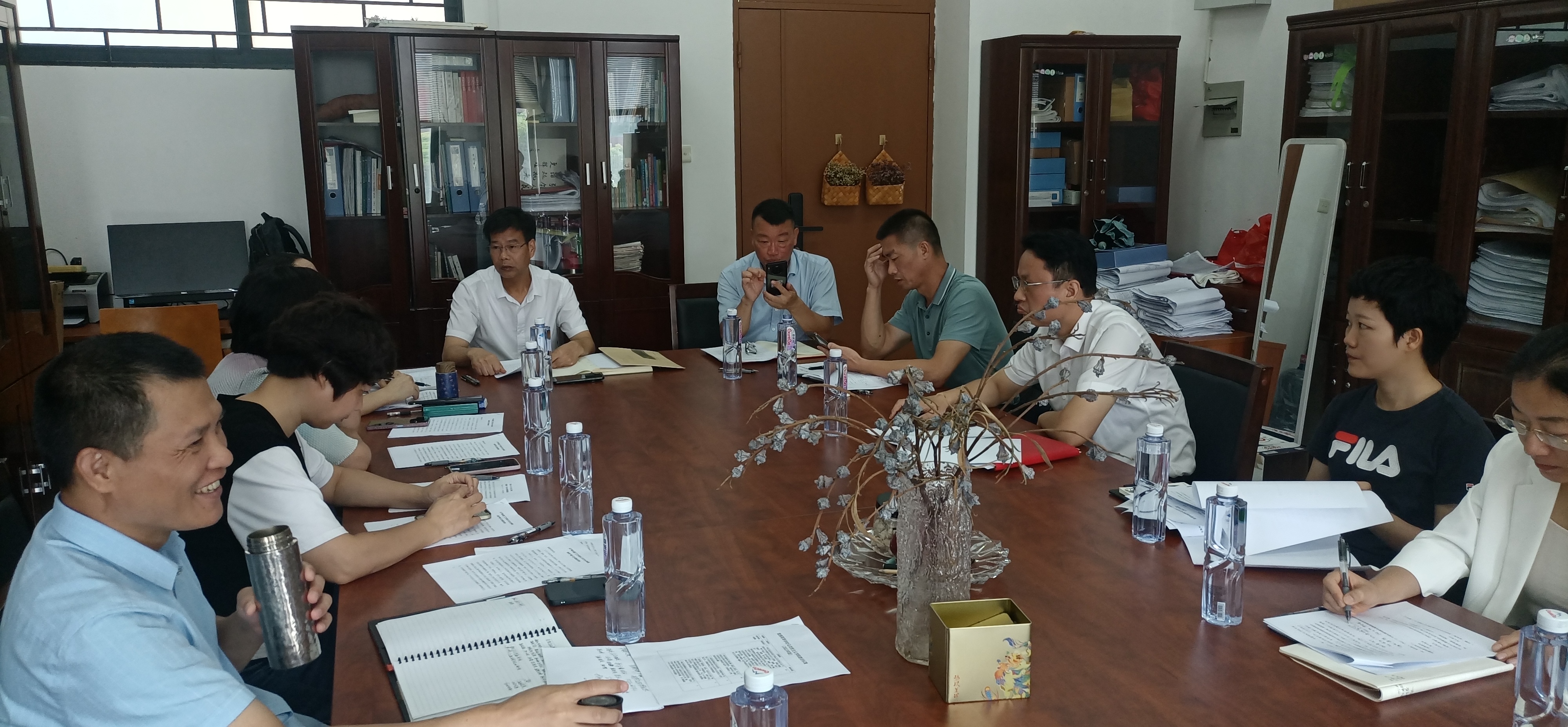 20240920学院党委召开思政课建设专题会厦门工艺美术学院.jpg