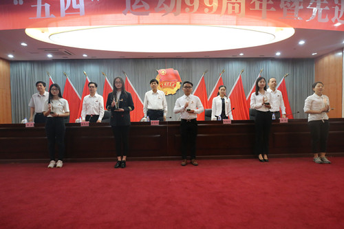cacb411798fd938c51cd6b6027152a6b.jpg