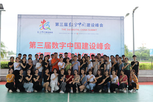 51b45838df282f71551fed95ecc044d1.jpg