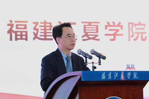 cab48cb30514f33147d35deebef7cf42.jpg