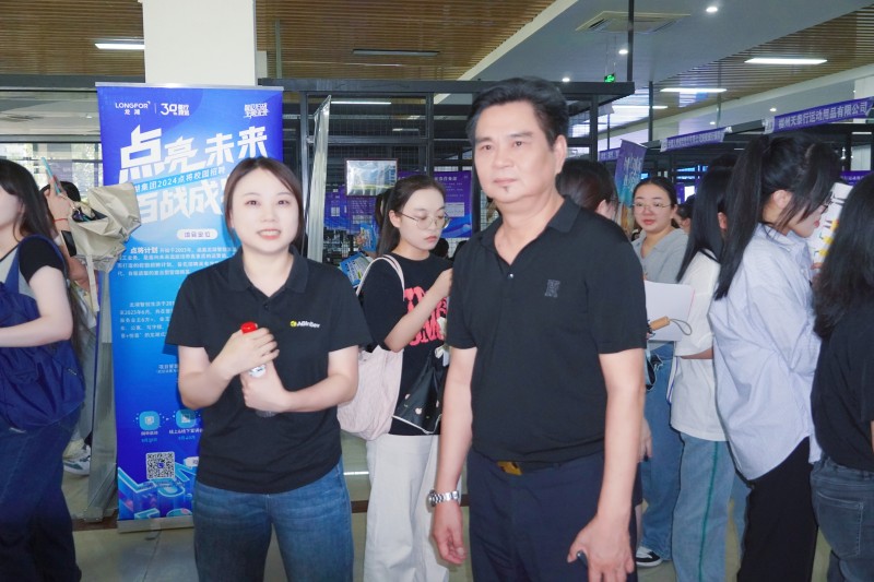 f4d0c9303bb267e1a3924acc8d46ec03.jpg