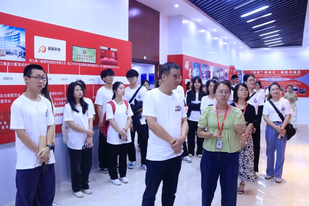18cb0830f4585cf8fcef554d0eac2d63.jpg