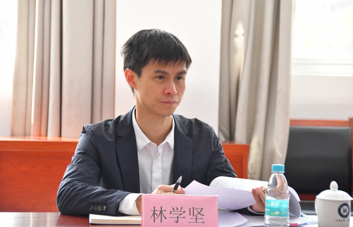 fe80f72dbc65eb9a83e5c3b41c9ff744.jpg
