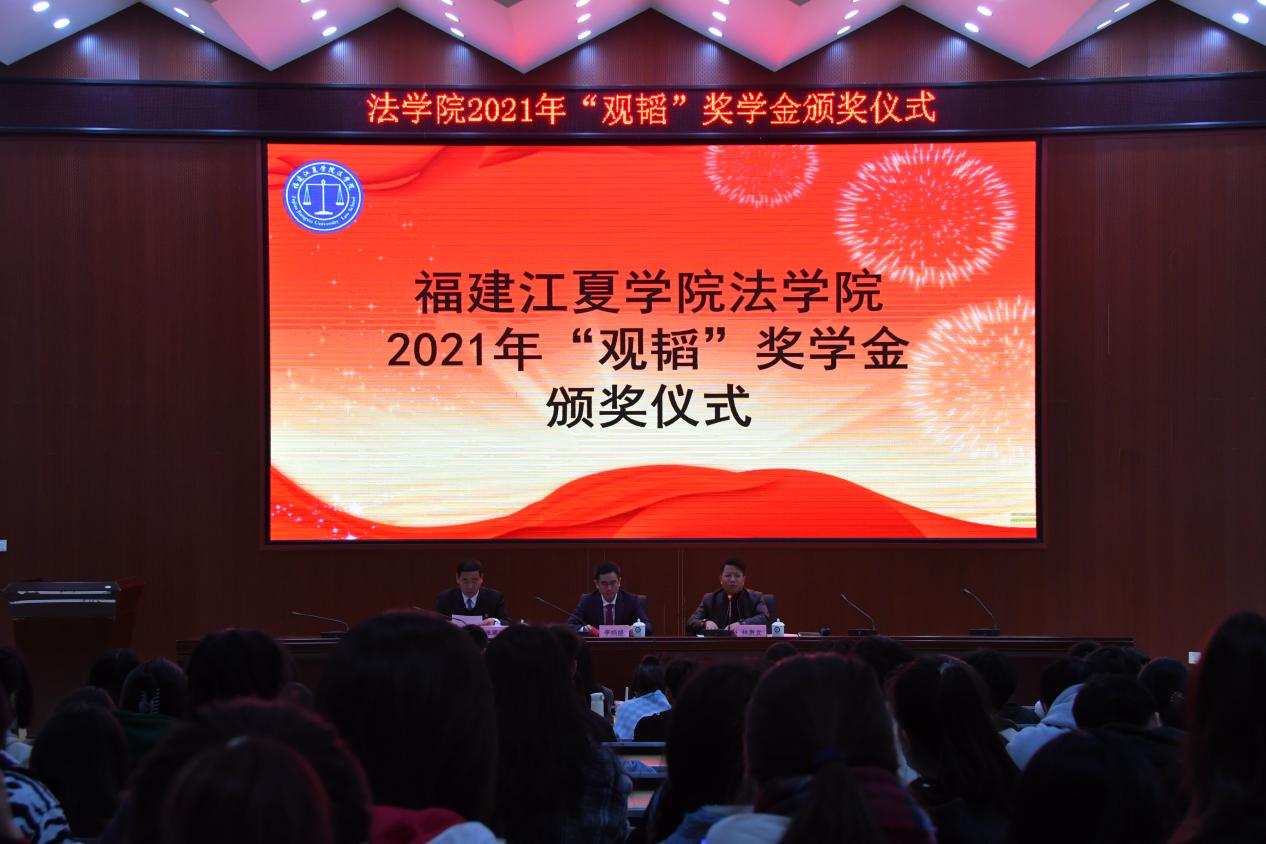 e556a0d2d1b4628a8f795e782201bede.jpg