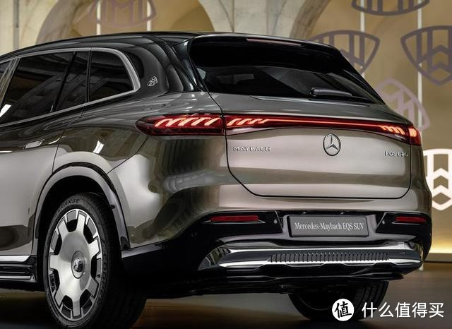全新版迈巴赫EQS SUV车型上线，这才能真正的1000万以内最好的SUV？