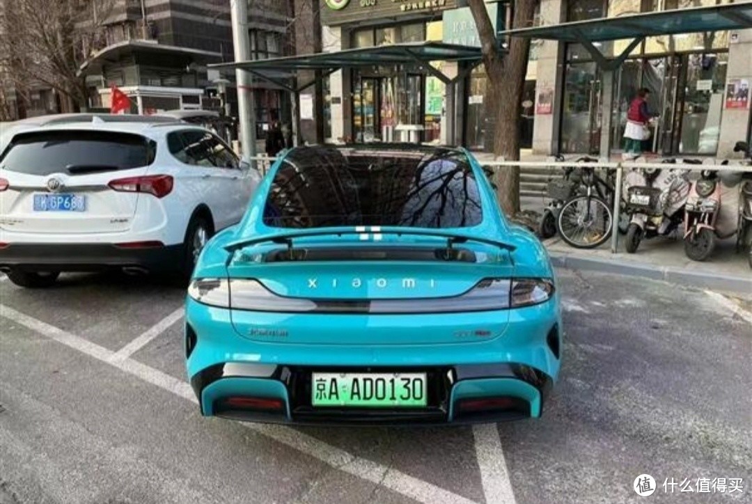 当25-30万的小米汽车挂上绿牌，是惊艳众人还是黯然失色？