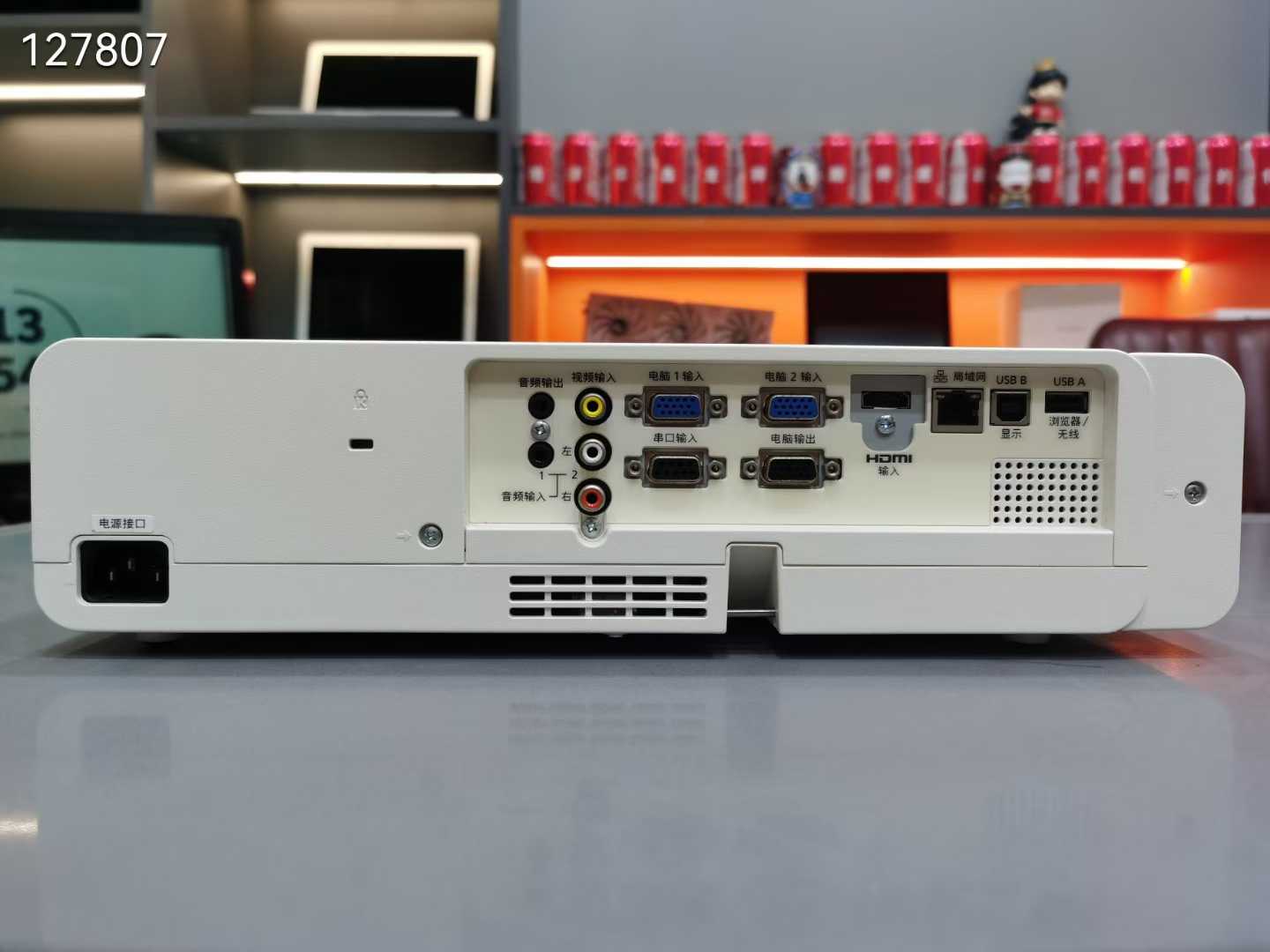 ⭐⭐，799，松下pt-xw312c，1280*800分辨率，3100流明。